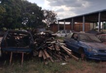 Veículos abandonados geram reclamações em Nova Fronteira; apoiador declarado do PT é citado por moradores