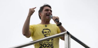 Flávio Bolsonaro, candidato apoiado pela atual gestão, conquista 77,64% dos votos em Tabaporã